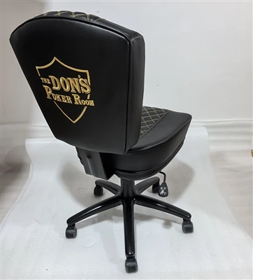 اپنی پوکر کرسی کو کس طرح اپنی مرضی کے مطابق بنائیں؟